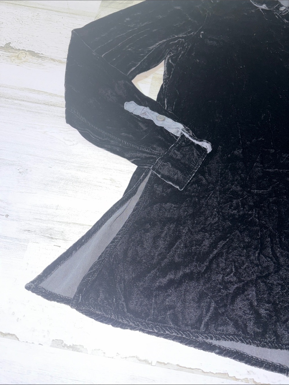 CP Shades Black Joss Velvet Button-Front Tunic Size Medium - Picture 3 of 9